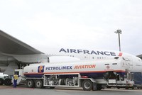 Trong số các hãng hàng không đang khai thác đường bay đi/đến Việt Nam, Air France là hãng hàng không đúng giờ và ít chuyến bay bị hủy nhất.