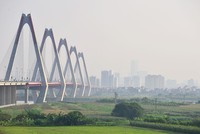 Cầu Nhật Tân đi vào hoạt động đã từng tạo nên 
cơn sốt đất của Đông Anh, nhưng cơn sốt qua nhanh. Ảnh: Dũng Minh