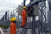 Giá điện sẽ được điều chỉnh trong thời gian tới - Ảnh: THANH HƯƠNG