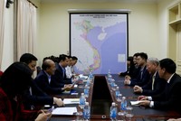 Thứ trưởng Bộ GTVT Nguyễn Văn Công tiếp ông Nghiêm Giới Hòa, Chủ tịch Tập đoàn Thái Bình Dương hôm 7/3. Ảnh: Bộ GTVT