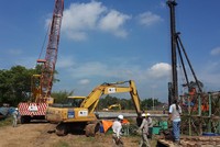 Nhà thầu đã thi công trở lại tuyến cao tốc Trung Lương - Mỹ Thuận. Ảnh: MAI KHANH