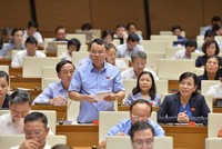 Công tác quy hoạch, quản lý xây dựng đô thị còn nhiều hạn chế.