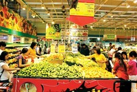 Doanh thu hoạt động bán lẻ hàng hóa và dịch vụ tiêu dùng ước đạt hơn 1,98 triệu tỷ đồng sau 5 tháng.