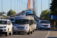 Cầu Rạch Miễu 1 được đưa vào khai thác từ năm 2009 thường xuyên bị quá tải