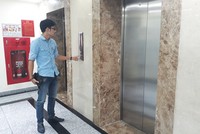 Cư dân sống tại chung cư cần được trang bị những kiến thức, kỹ năng cần thiết khi sử dụng thang máy