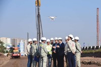 Ông Phạm Văn Khôi đang chỉ đạo thi công Dự án BOT nâng cấp, mở rộng đường cao tốc Pháp Vân – Cầu Giẽ do Phương Thành đầu tư.