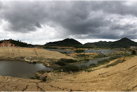 Cụm công trình đầu mối tại thôn 15 xã Cư Yang, Ea Kar đến nay vẫn còn dang dở vì chưa hoàn thành giải phóng mặt bằng - Ảnh: TRUNG TÂN