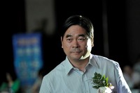 Tỷ phú Trung Quốc bị điều tra tội cưỡng hiếp bé gái là kẻ hai mặt?