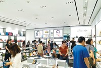 Màn ‘thổi lửa’ của Vincom vào thị trường bán lẻ