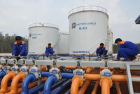 Đã có 32 thương nhân kinh doanh xuất nhập khẩu xăng dầu đầu mối được cấp phép tới thời điểm này.