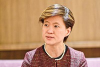 Bà Catherine Wong Siow Ping.