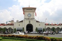 UBND quận 1 và Sở Du lịch TP.HCM đề xuất tổ chức chợ đêm ngay trong lòng chợ Bến Thành. Ảnh minh họa. 