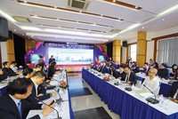 Cổ động tinh thần kinh doanh, thúc đẩy môi trường kinh doanh lành mạnh, an toàn với doanh nghiệp luôn là trọng tâm trong các hoạt động trên mặt báo, sau mặt báo của Báo Đầu tư. Trong ảnh: Lễ Vinh danh các dự án dẫn đầu xu thế do độc giả Báo Đầu tư bình chọn năm 2019. Ảnh: Đức Thanh