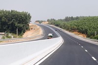 Để biến tiềm năng của thị trường hạ tầng trở thành cơ hội đầu tư thực sự, Việt Nam cần có môi trường đầu tư thuận lợi cho PPP. Trong ảnh: Cao tốc Bắc Giang - Lạng Sơn.