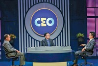 CEO Hà Đức Hùng (giữa) ngồi ghế nóng trong chương trình kỳ này.