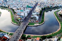 Kênh Nhiêu Lộc - Thị Ngè nhìn từ trên cao. Ảnh: Lê Toàn