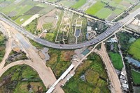 Dự án cao tốc Trung Lương - Mỹ Thuận đoạn tiếp giáp cao tốc TP.HCM - Trung Lương. Ảnh: Mậu Trường