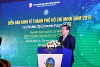 Ông Nguyễn Thành Phong, Chủ tịch UBND TP.HCM phát biểu khai mạc tại Diễn đàn.