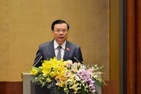 Bộ trưởng Tài chính Đinh Tiến Dũng tại phiên họp Quốc hội sáng 22/10