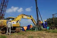 Các nhà đầu tư Dự án BOT cao tốc Trung Lương – Mỹ Thuận đang khắc khoải đợi các ngân hàng sớm phê duyệt khoản tín dụng để đẩy nhanh tiến độ công trình.