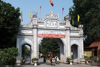 Nhiều người dân lo lắng sẽ trở thành người nghèo đô thị khi từ làng lên phố