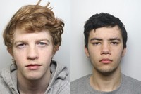 Frankie Allwork (trái) và Bryn Kerry, 2 trong 3 thành viên thuộc băng trộm xe hơi cao cấp tại Anh. Ảnh: West Yorkshire Police.