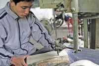 Người kinh doanh cần được quyền cân nhắc hoạt động theo hình thức hộ kinh doanh hay thành lập doanh nghiệp.