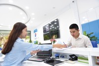 Các nhóm ngành dự báo tiếp tục tích cực trong năm tới là ngân hàng, tiêu dùng, bất động sản khu công nghiệp.