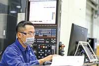 Sản xuất - chế tạo là một trong 2 lĩnh vực thu hút vốn FDI lớn nhất những năm qua. Trong ảnh: Nhà máy GE của Mỹ tại Hải Phòng.