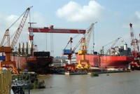 Năm qua, Tổng công ty Công nghiệp tàu thủy (SBIC) lỗ gần 4.000 tỷ đồng. Ảnh: Đức Thanh