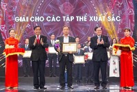 Báo Đầu tư đạt Giải tập thể có thành tích xuất sắc và Giải C Giải Búa liềm vàng năm 2019