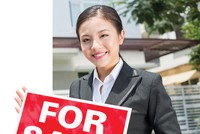 Nỗi niềm anh chồng có vợ đi làm môi giới địa ốc