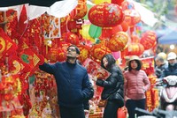 Nhiều du khách nước ngoài chọn Việt Nam là điểm đến trải nghiệm đón năm mới thông qua các ứng dụng du lịch trực tuyến. Ảnh: Đức Thanh