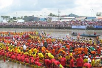 Lễ hội đua thuyền truyền thống hằng năm tại Đà Nẵng dự kiến diễn ra vào ngày 3 và 4/1 phải tạm dừng tránh việc tụ tập đông người gây nguy cơ nhiễm dịch nCoV