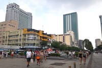 Sở Du lịch TP.HCM vừa giao cơ quan liên quan triển khai tuyên truyền, phát khẩu trang miễn phí cho du khách tại các điểm tham quan trên địa bàn Thành phố (Ảnh: HP).