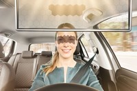 Tấm che nắng ảo cho mắt khi lái xe, tự tìm mắt lái xe để che