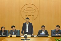 Chủ tịch UBND TP Nguyễn Đức Chung phát biểu tại cuộc họp chiều 12/2