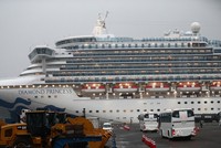Du thuyền Diamond Princess đậu tại cảng Yokohama, Nhật Bản hôm 16/2. Ảnh: AFP.