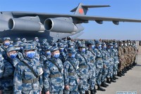 Không quân TQ điều động 8 máy bay chở quân y tăng viện cho Vũ Hán