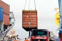 Các hiệp định thương mại tự do thế hệ mới được coi là sức ép để Việt Nam tăng tốc thực hiện các kế hoạch cải cách thể chế.