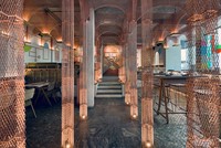 Nhà hàng Misu – Sắc màu kim loại