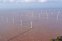 Dự án điện gió tại tỉnh Bạc Liêu. Ảnh: Đức Thanh