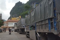 Cửa khẩu biên giới Tân Thanh - Pò Chài được khôi phục thông quan trở lại từ ngày 1/5, sớm hơn 5 ngày so với dự kiến ban đầu.