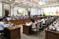 Bộ trưởng Nguyễn Chí Dũng đề nghị lãnh đạo TP.HCM chú ý đến nguy cơ doanh nghiệp Việt bị thâu tóm tại buổi làm việc của Thủ tướng Chính phủ với lãnh đạo TP.HCM về tình hình kinh tế xã hội 4 tháng đầu năm 2020 (Ảnh: Trung tâm báo chí).