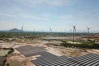 Bài học “đắt giá” điện mặt trời và đề nghị bổ sung 7.000 MW điện gió vào quy hoạch điện