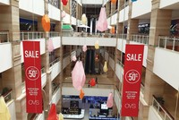 Người trẻ dễ mắc phải cái bẫy tiêu dùng hấp dẫn