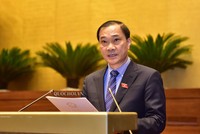 Chủ nhiệm Uỷ ban Kinh tế Vũ Hồng Thanh báo cáo tiếp thu, giải trình.