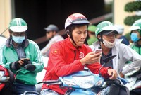 Từ ngày 20/7, thương hiệu Gojek Việt Nam sẽ thay màu áo GoViệt trên bản đồ ứng dụng gọi xe ở Việt Nam. Ảnh: Lê Toàn