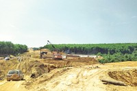 Dự án Cao tốc Bắc-Nam đoạn Cam Lộ - La Sơn đang được đẩy nhanh tiến độ thi công để có thể hoàn thành vào năm 2021.