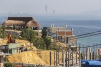 Bình Định hiện có hơn 40 dự án bất động sản được đăng ký triển khai nhưng có đến 20 dự án chưa đủ điều kiện kinh doanh, chậm tiến độ.